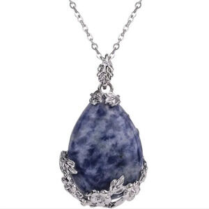 Elegant Silver and Blue Pendant Necklace